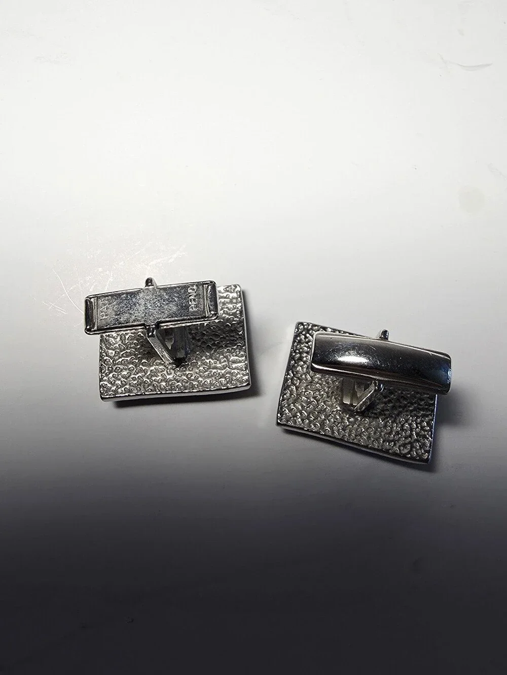 Vtg Silver-Tone Rectangular Men’s Cufflinks with Patterned Relief 